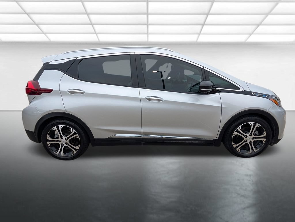 Certified 2020 Chevrolet Bolt Premier w/ Infotainment Package FWD image 30