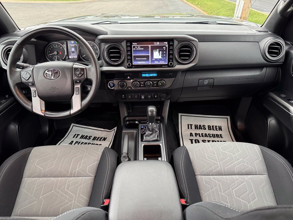 Used 2021 Toyota Tacoma TRD Off-Road w/ Technology Package AWD/4WD image 16