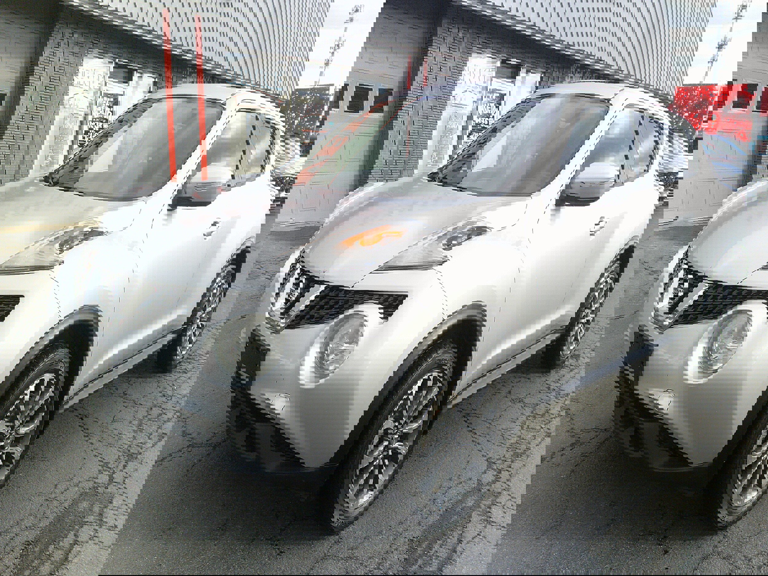 Used 2017 Nissan Juke SV image 12
