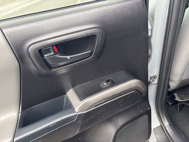 Used 2021 Toyota Tacoma SR5 image 18