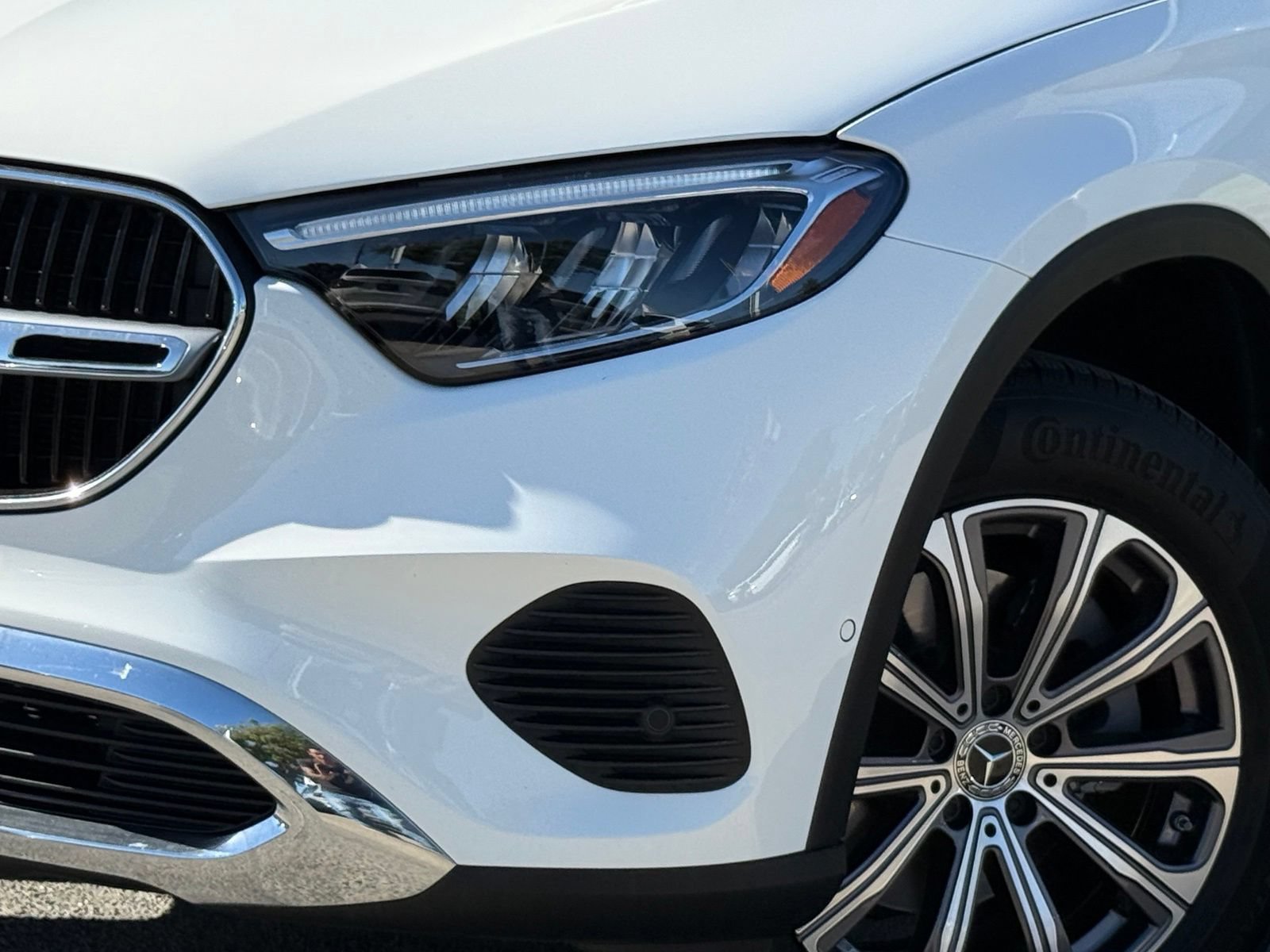 Used 2023 Mercedes-Benz GLC 300 image 3