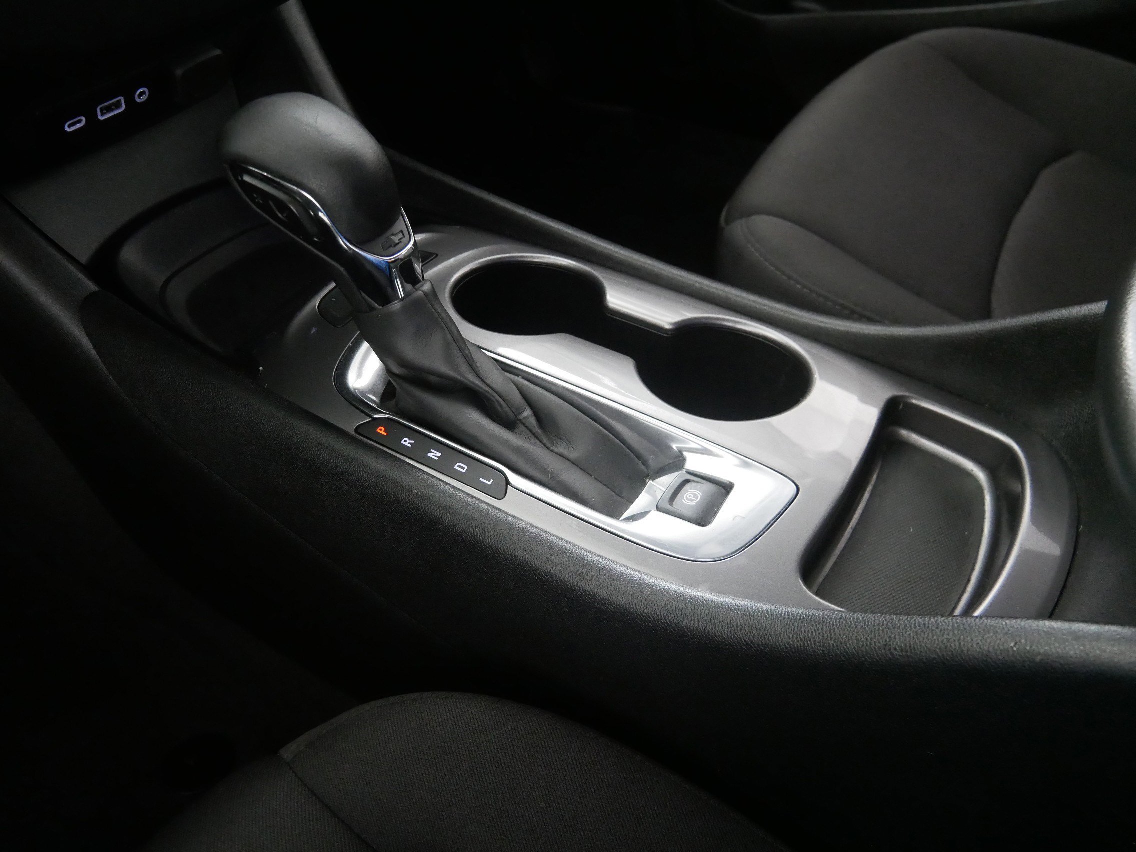 Used 2023 Chevrolet Malibu LS image 24