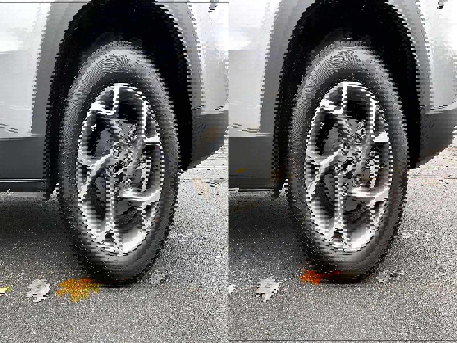 New 2025 Chevrolet Trax LT w/ LT Convenience Package image 8