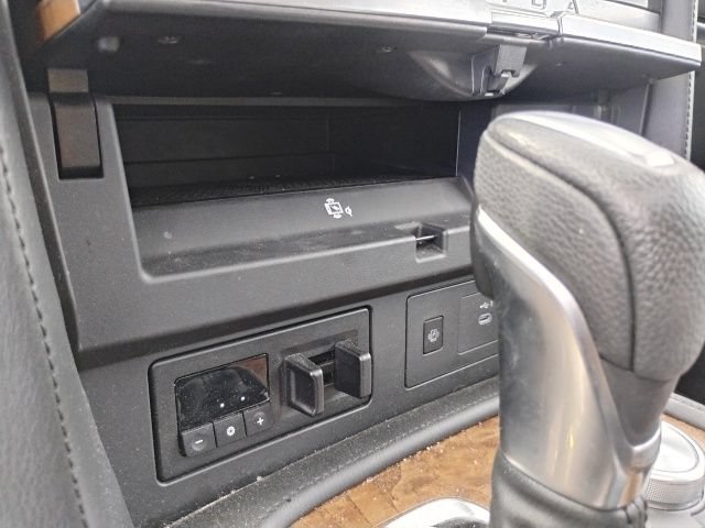 Used 2023 Nissan Armada SL w/ Captain's Chairs Package AWD/4WD image 23