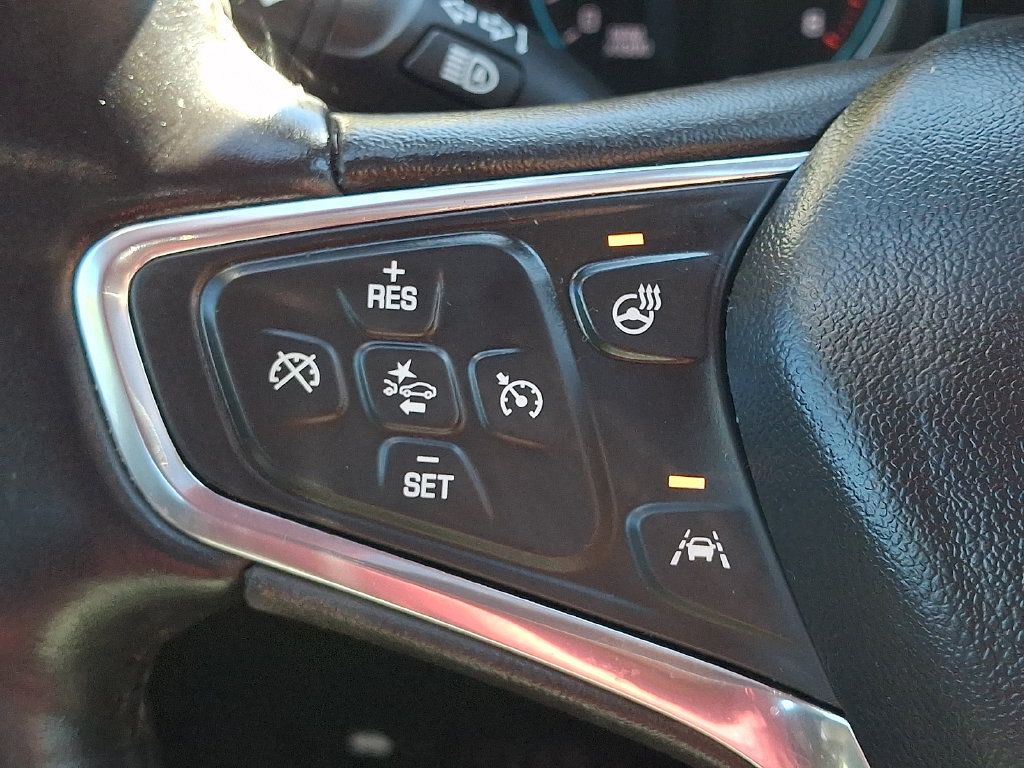 Used 2016 Chevrolet Malibu Premier w/ Driver Confidence Package FWD image 26