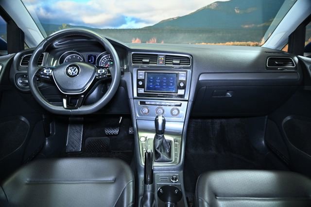 Used 2020 Volkswagen Golf 1.4T TSI image 43