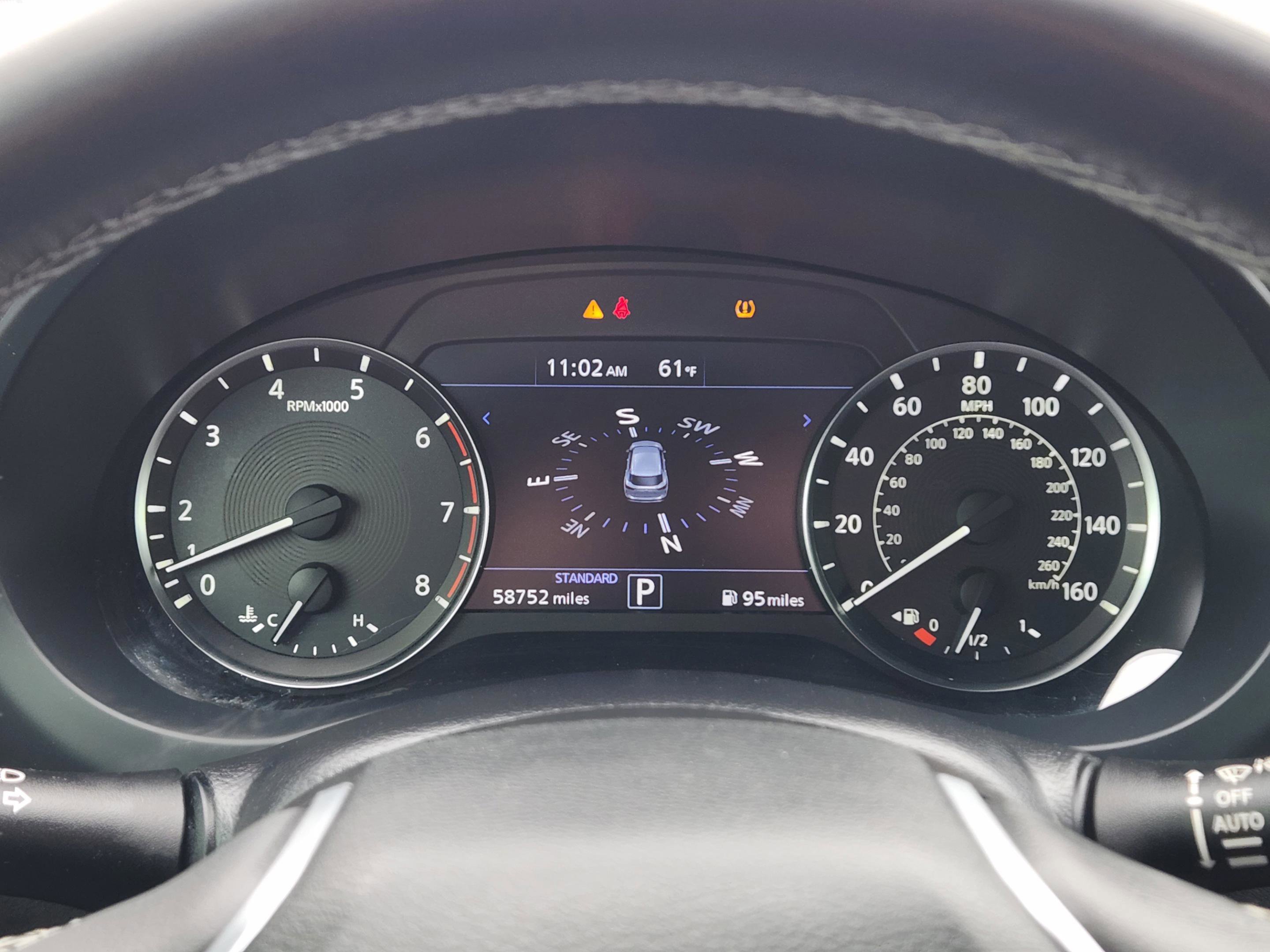 Used 2019 INFINITI QX50 Essential w/ Sensory Package FWD image 8