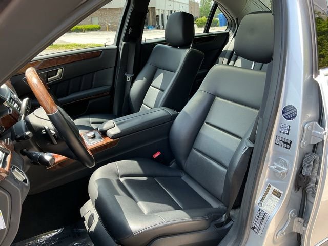 Used 2013 Mercedes-Benz E 350 4MATIC Sedan image 9