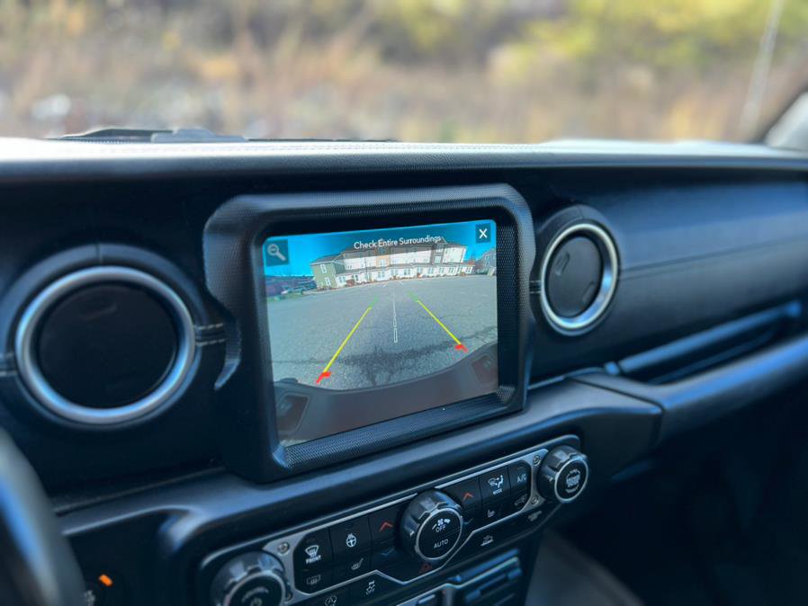 Used 2022 Jeep Gladiator Overland w/ Popular Equipment Package image 29