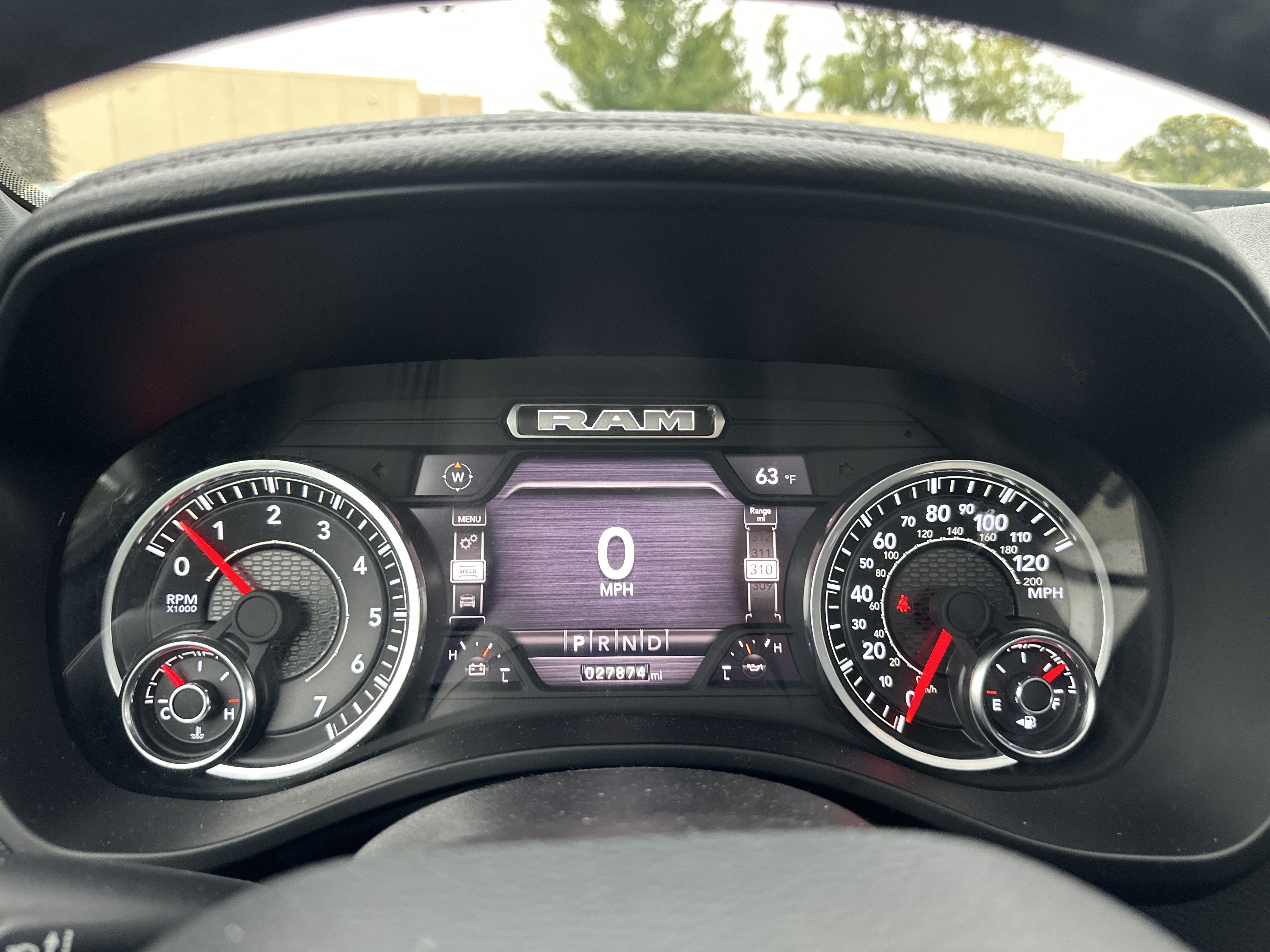 Used 2024 RAM 1500 Laramie AWD/4WD image 23