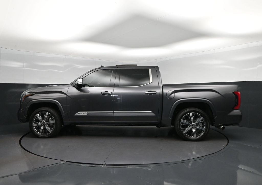 Used 2022 Toyota Tundra Capstone AWD/4WD image 4