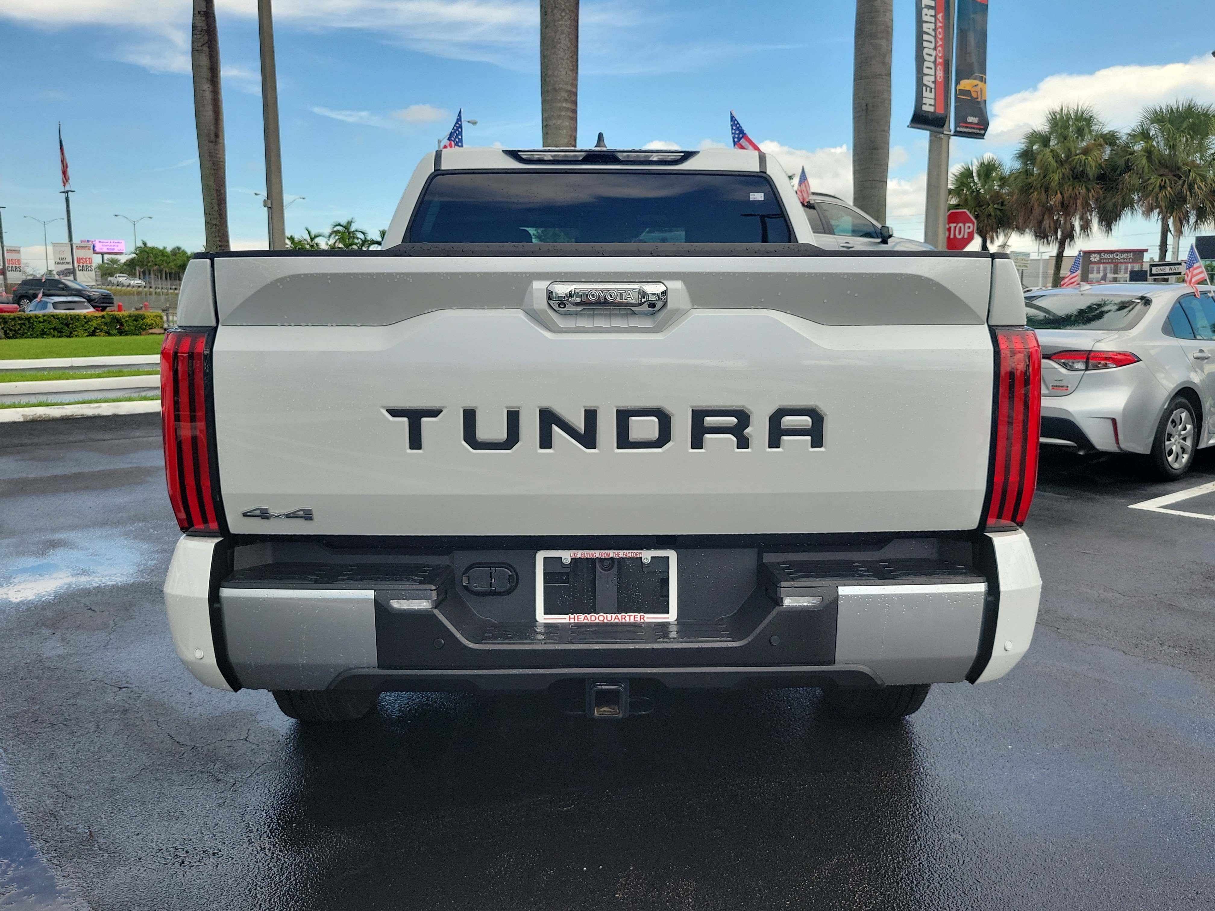 Used 2025 Toyota Tundra Limited AWD/4WD image 10