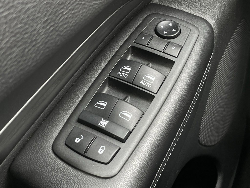 Used 2021 Dodge Durango SXT w/ 3rd Row Seating Group image 11