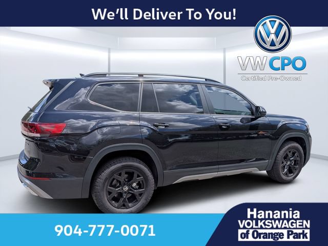 Certified 2025 Volkswagen Atlas Peak Edition SE AWD/4WD image 3