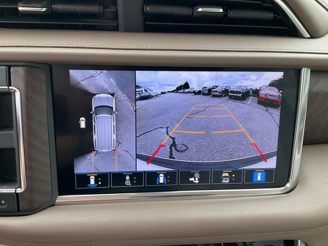 Used 2021 GMC Yukon XL Denali AWD/4WD image 15