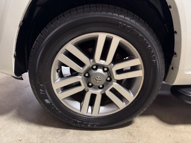 Used 2011 Toyota 4Runner Limited AWD/4WD image 38