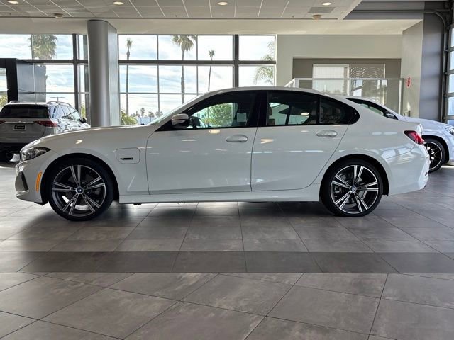Used 2023 BMW 330e xDrive w/ Driving Assistance Package image 9