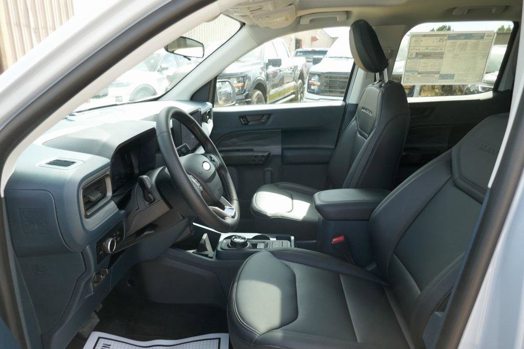 New 2025 Ford Maverick Lariat w/ Black Appearance Package image 14