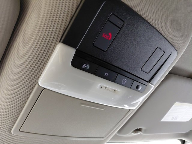 Used 2025 Nissan Rogue SV image 30