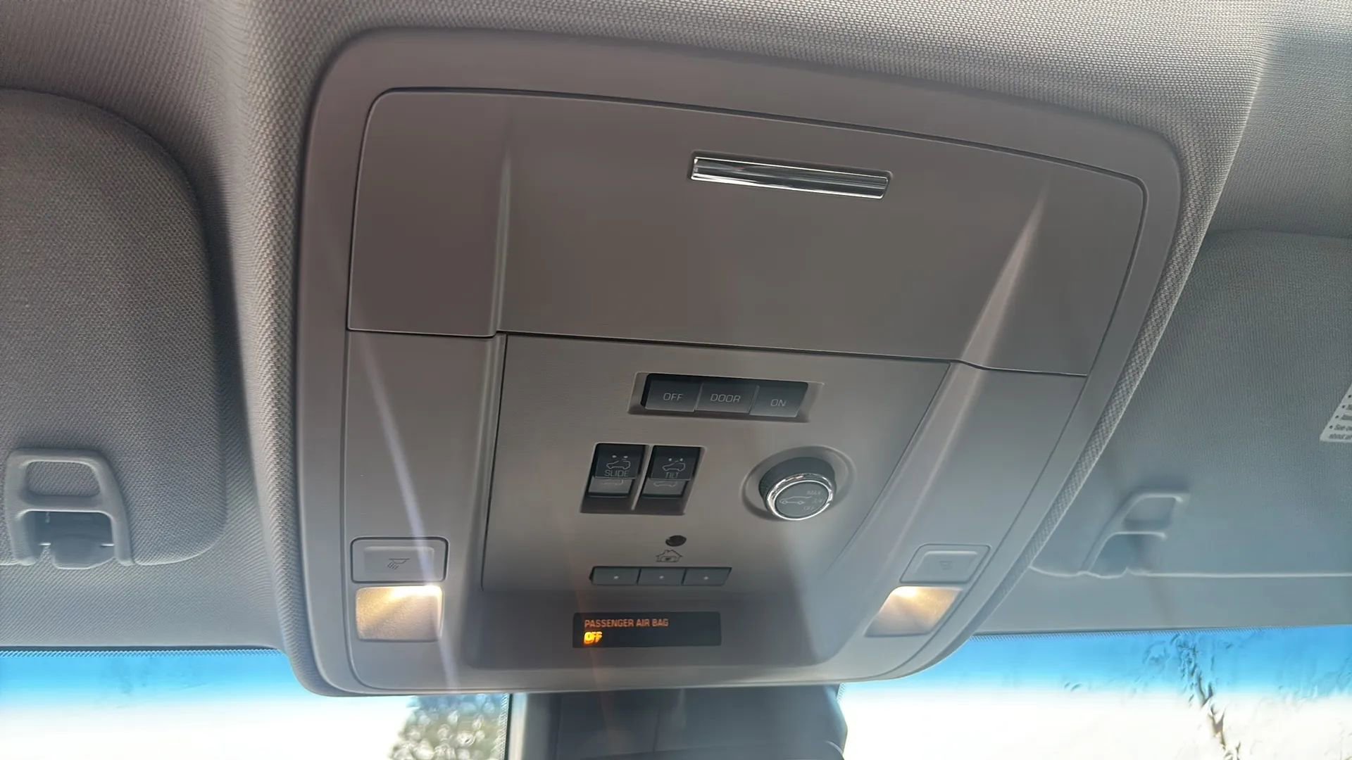 Used 2017 GMC Yukon SLT w/ Open Road Package image 43