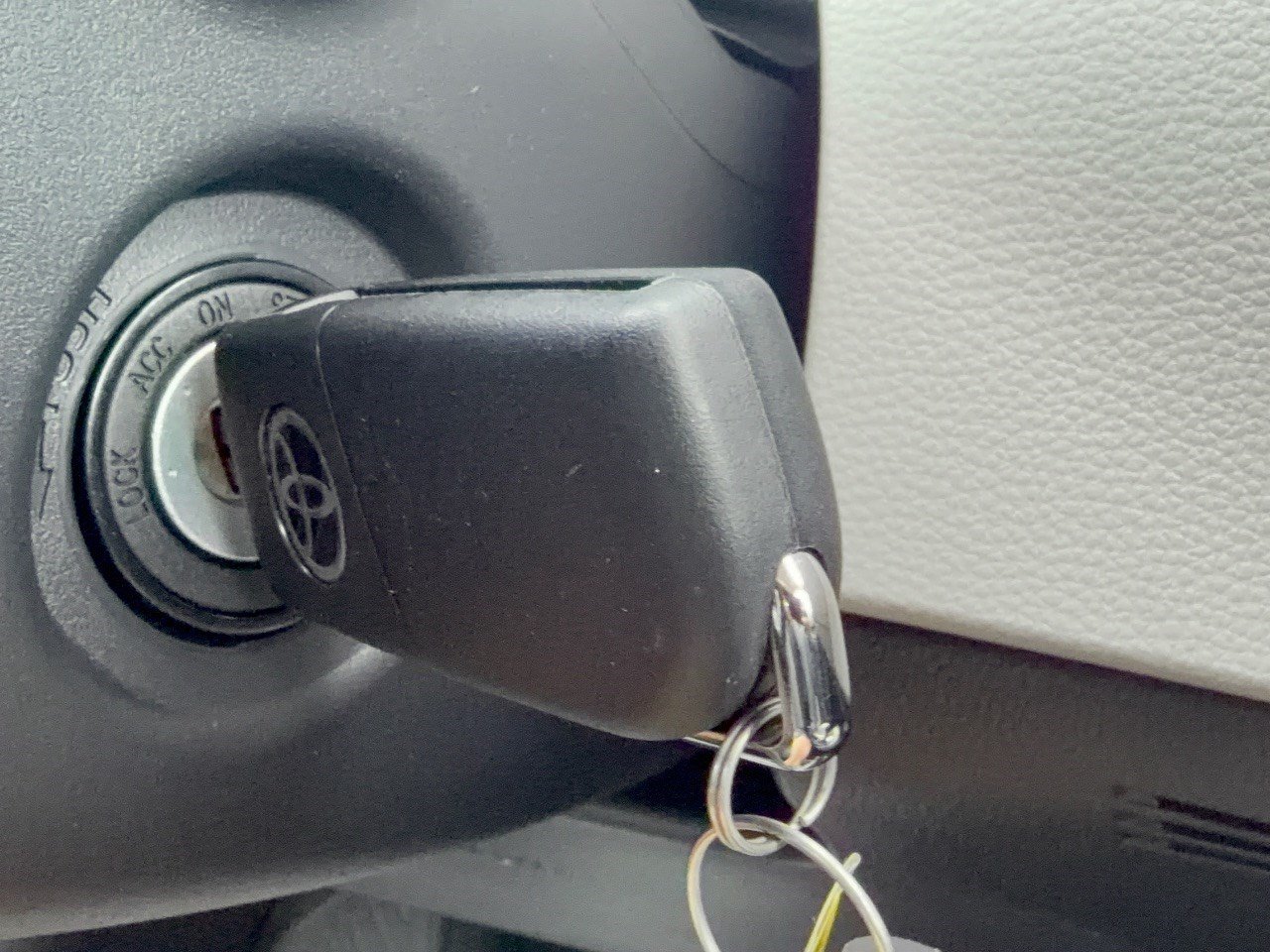 Used 2026 Toyota Corolla LE FWD image 20