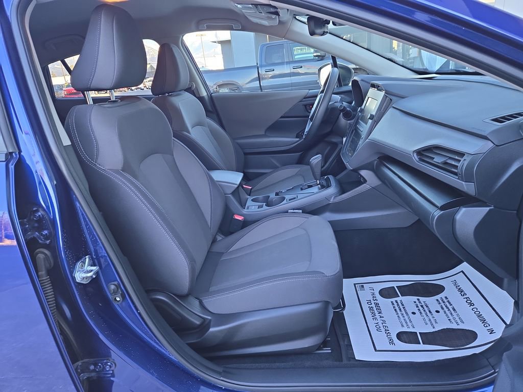 Used 2025 Subaru Crosstrek 2.0i image 17