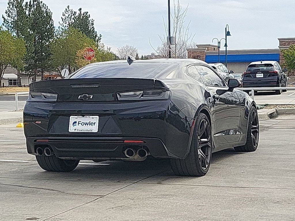 Used 2017 Chevrolet Camaro SS image 8