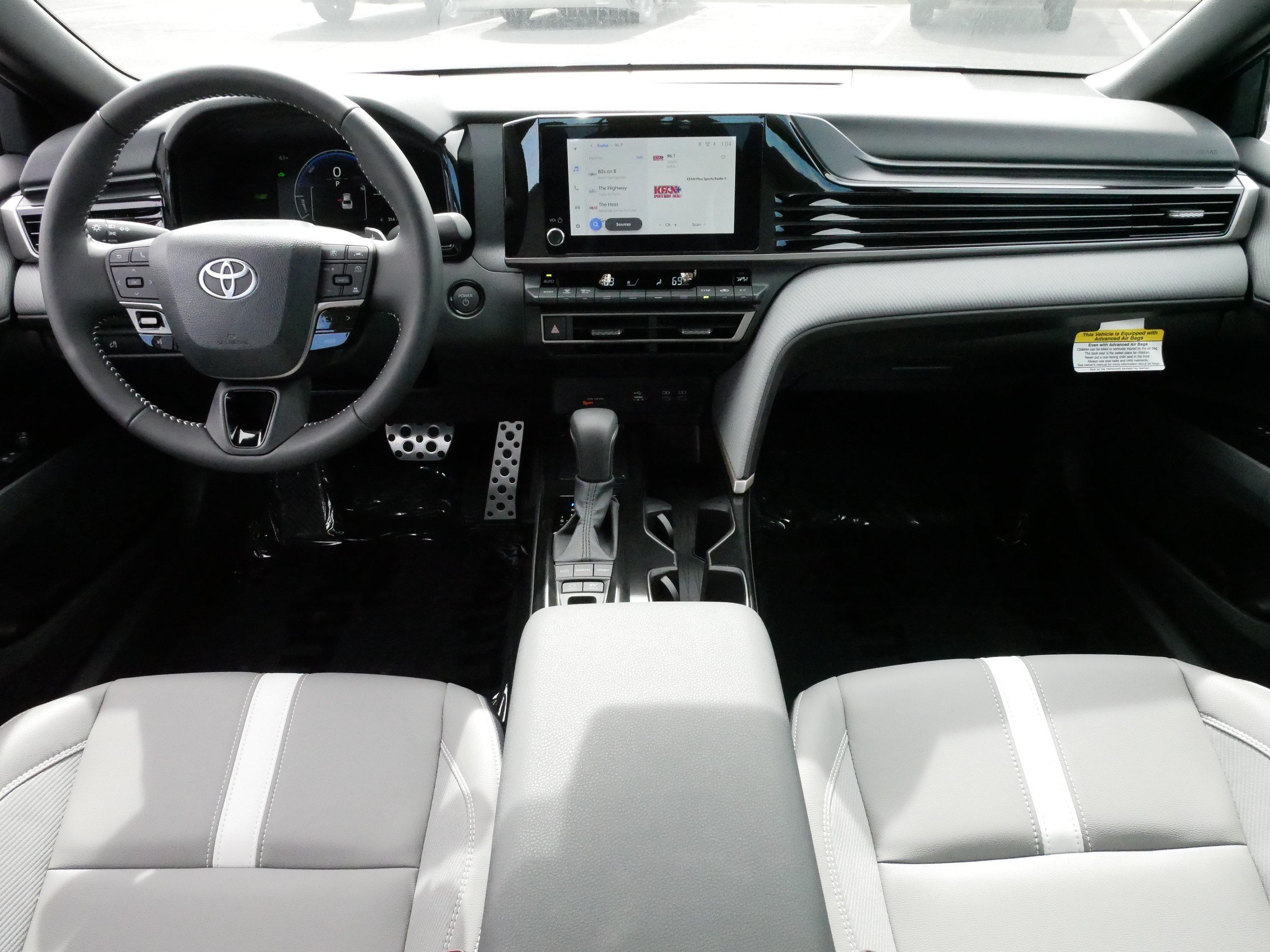 Certified 2026 Toyota Camry SE w/ Convenience Package FWD image 10