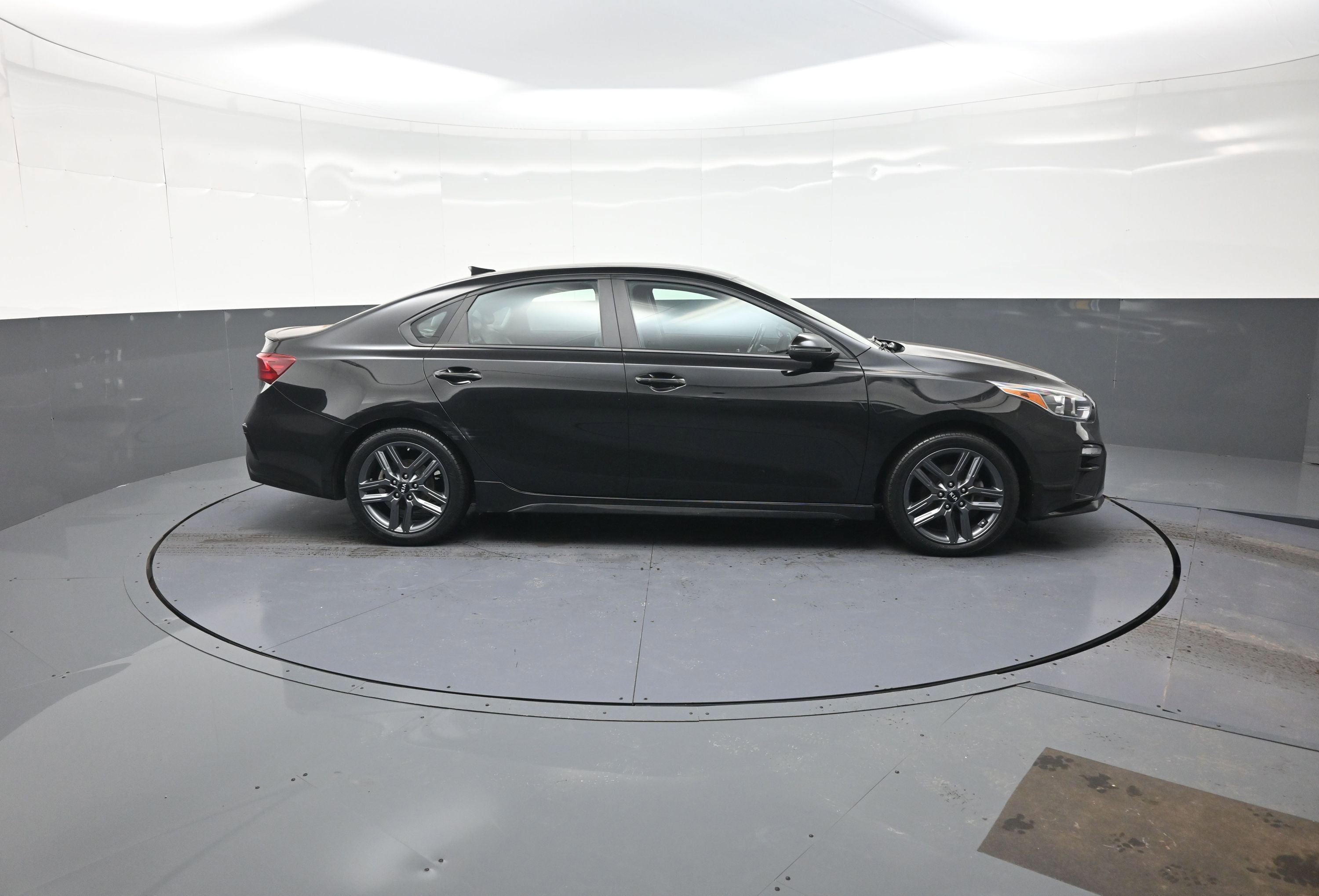 Used 2021 Kia Forte GT-Line image 2