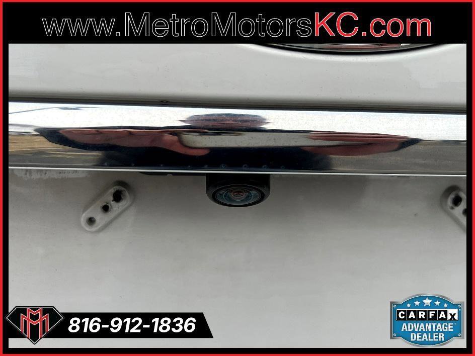 Used 2017 Ford Fusion SE image 30