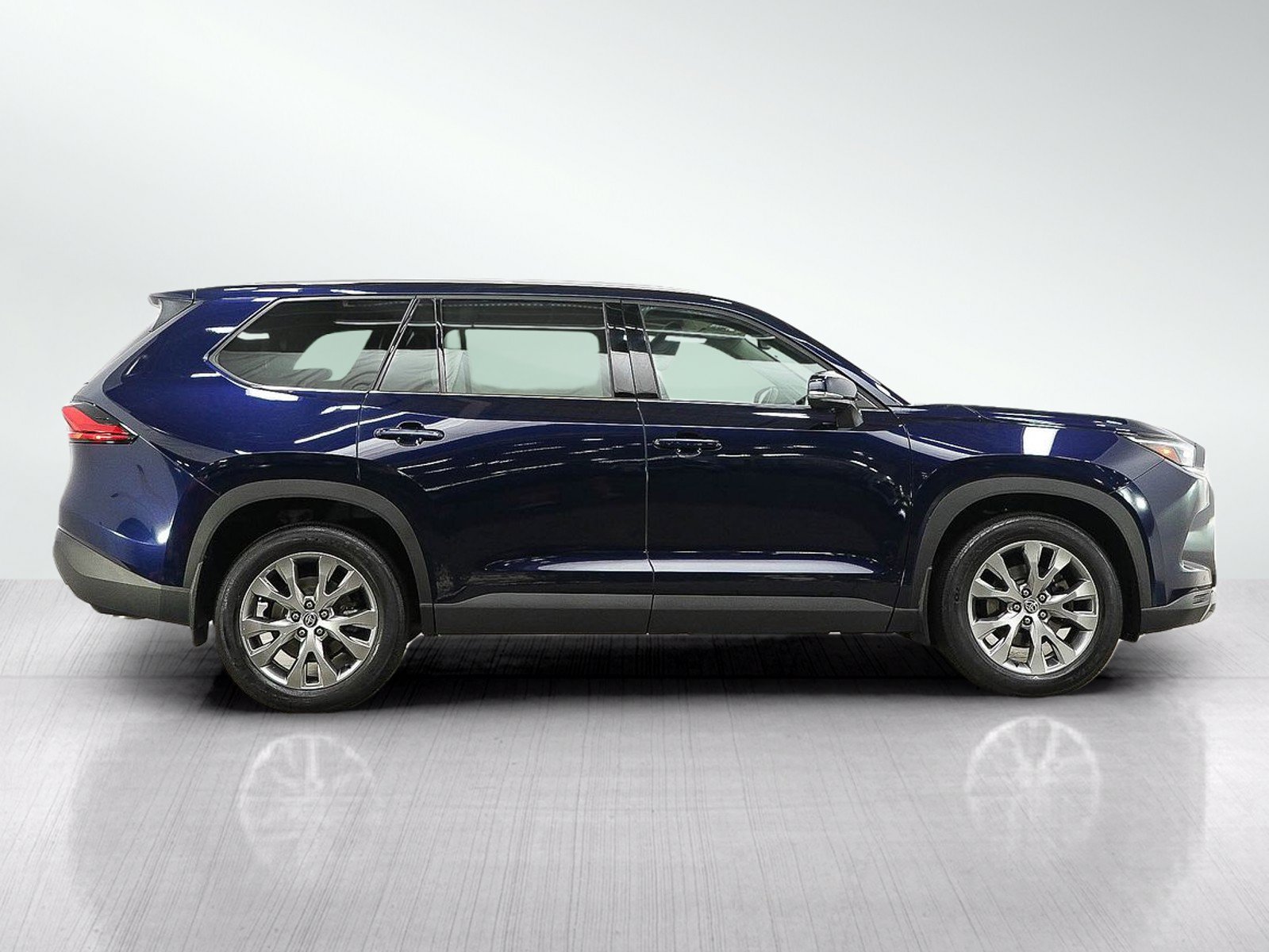 Used 2024 Toyota Grand Highlander AWD image 6