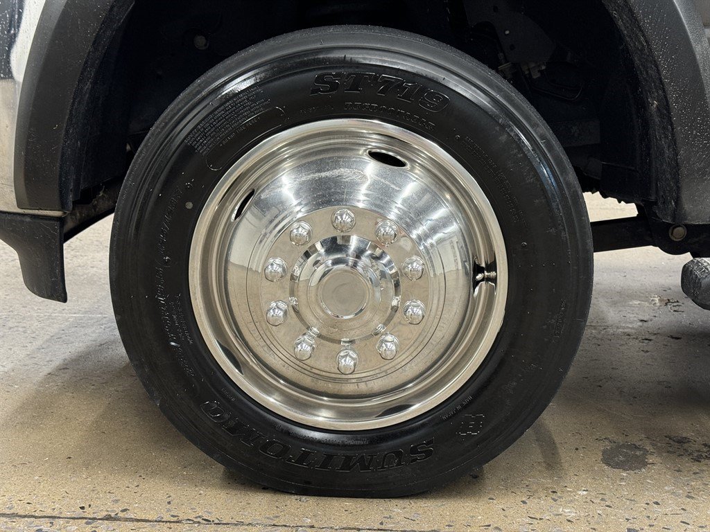 Used 2022 RAM 4500 Tradesman w/ Chrome Appearance Group AWD/4WD image 6