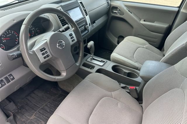 Used 2017 Nissan Frontier SV image 13