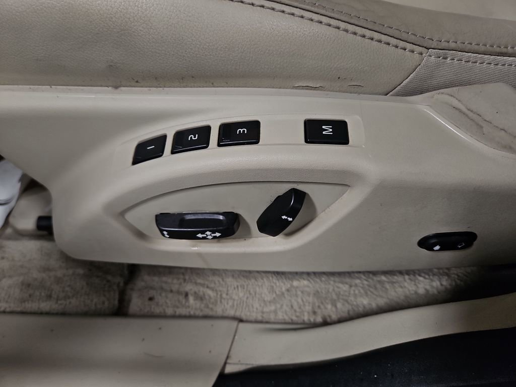 Used 2016 Volvo XC60 T6 image 16