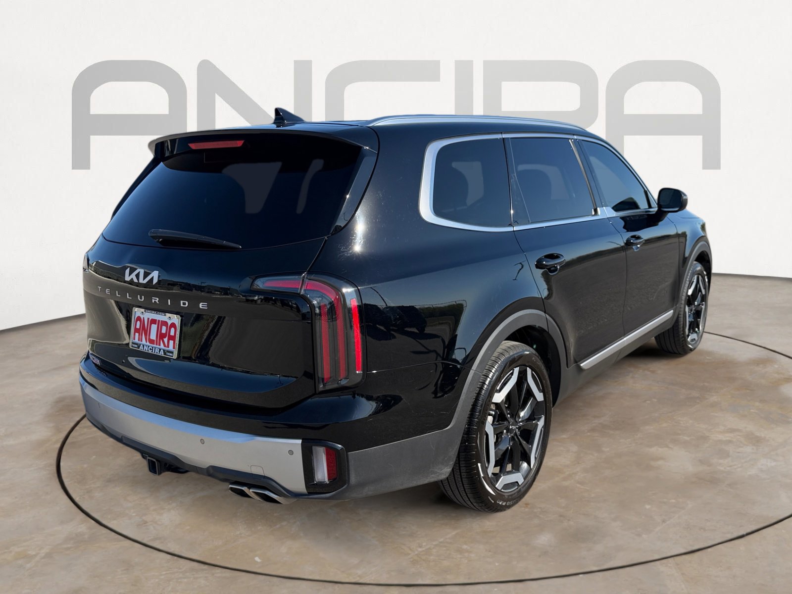 Certified 2024 Kia Telluride EX w/ EX Captain's Chair Package FWD image 10