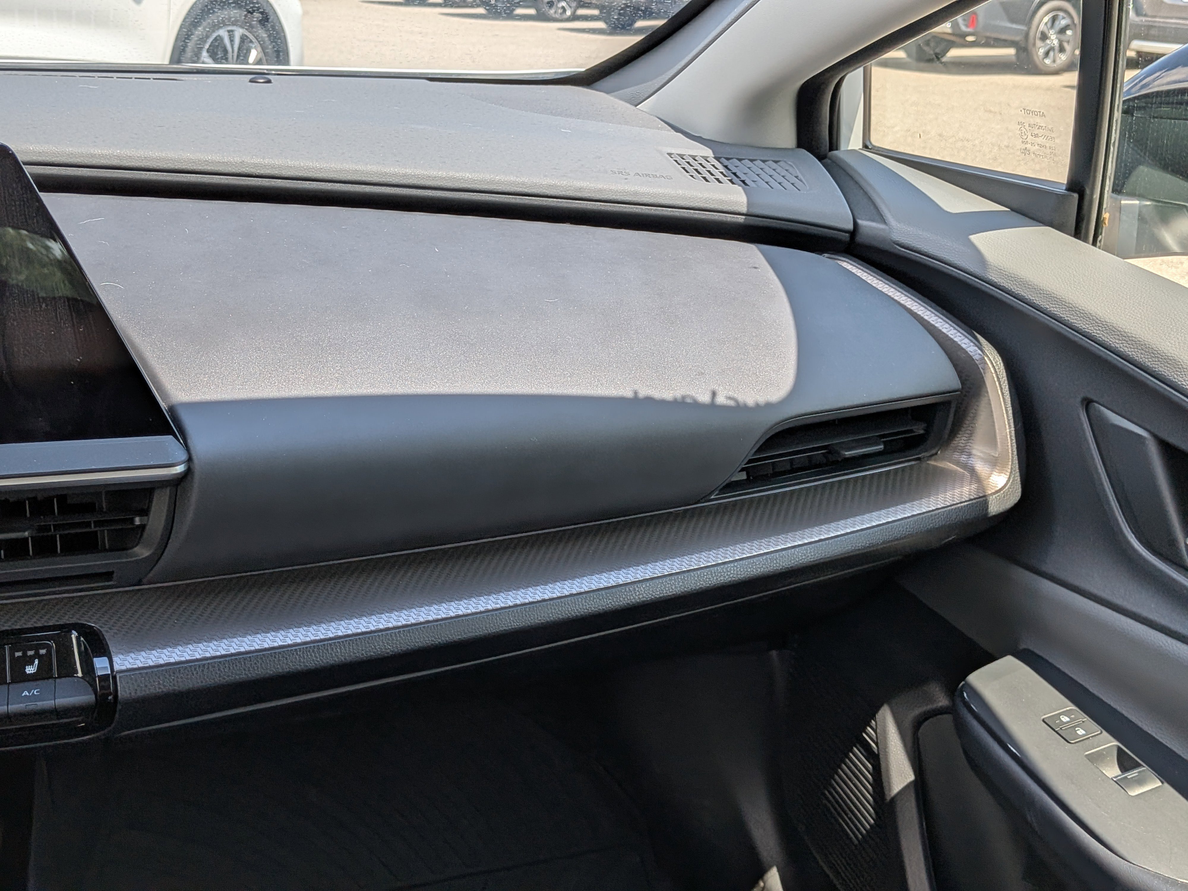 Used 2024 Toyota Prius XLE image 15