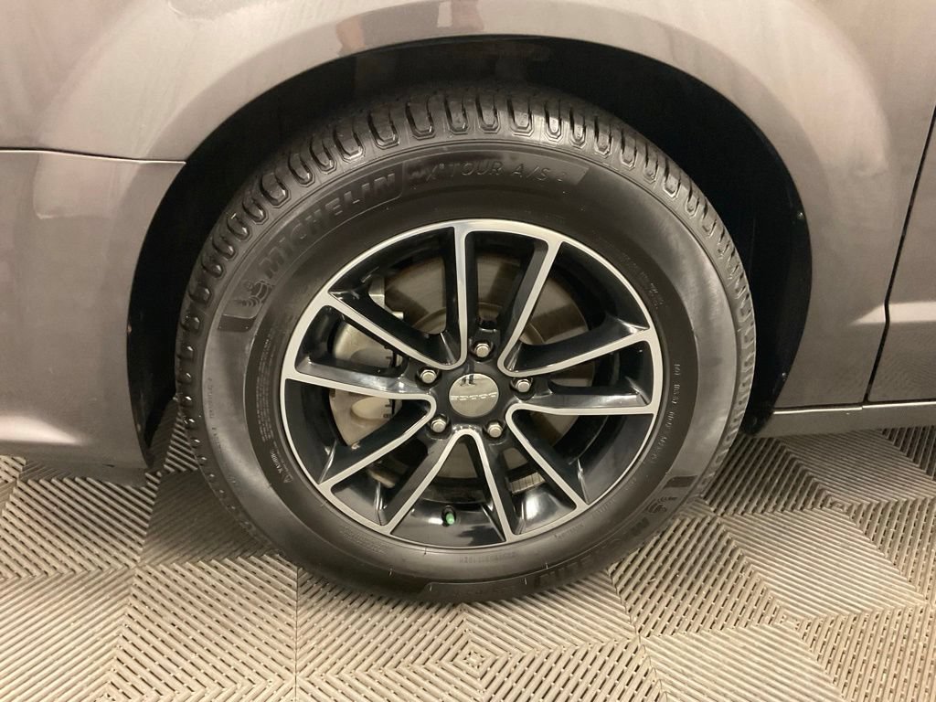 Used 2018 Dodge Grand Caravan GT FWD image 8