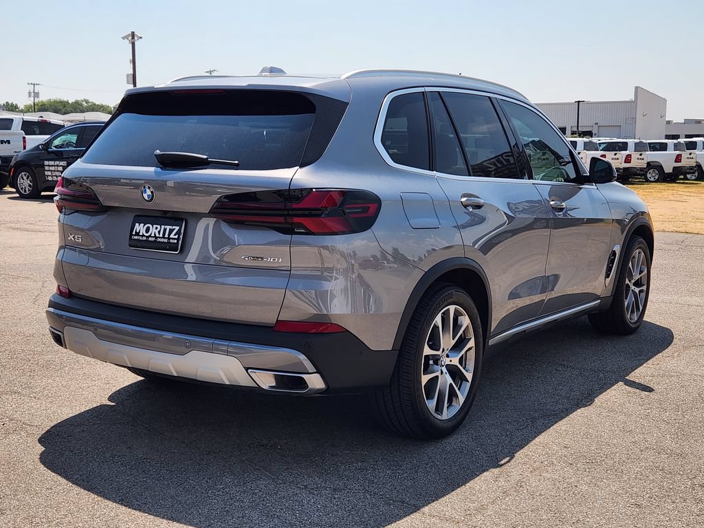 Used 2025 BMW X5 sDrive40i w/ Parking Assistance Package RWD image 4
