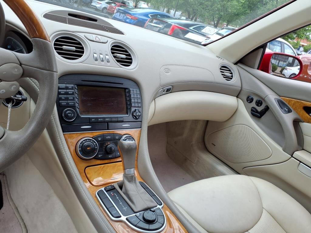 Used 2005 Mercedes-Benz SL 500 image 13