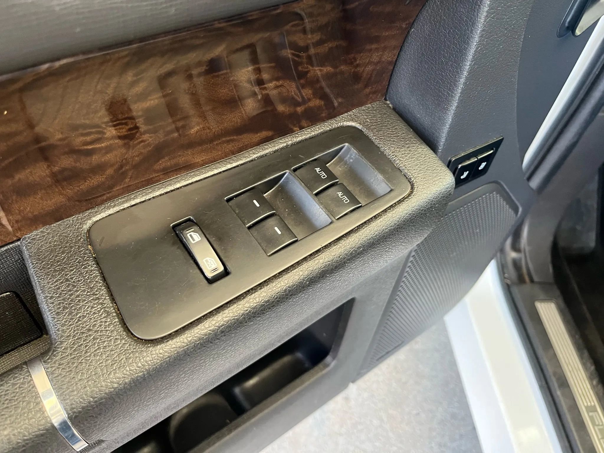 Used 2019 Ford Flex Limited image 11