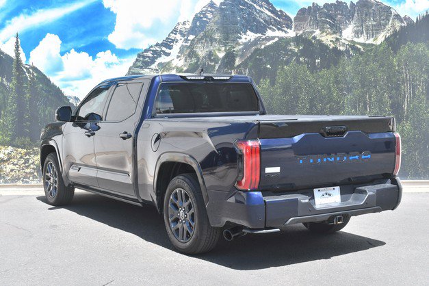 Used 2022 Toyota Tundra Platinum w/ Advanced Package AWD/4WD image 9