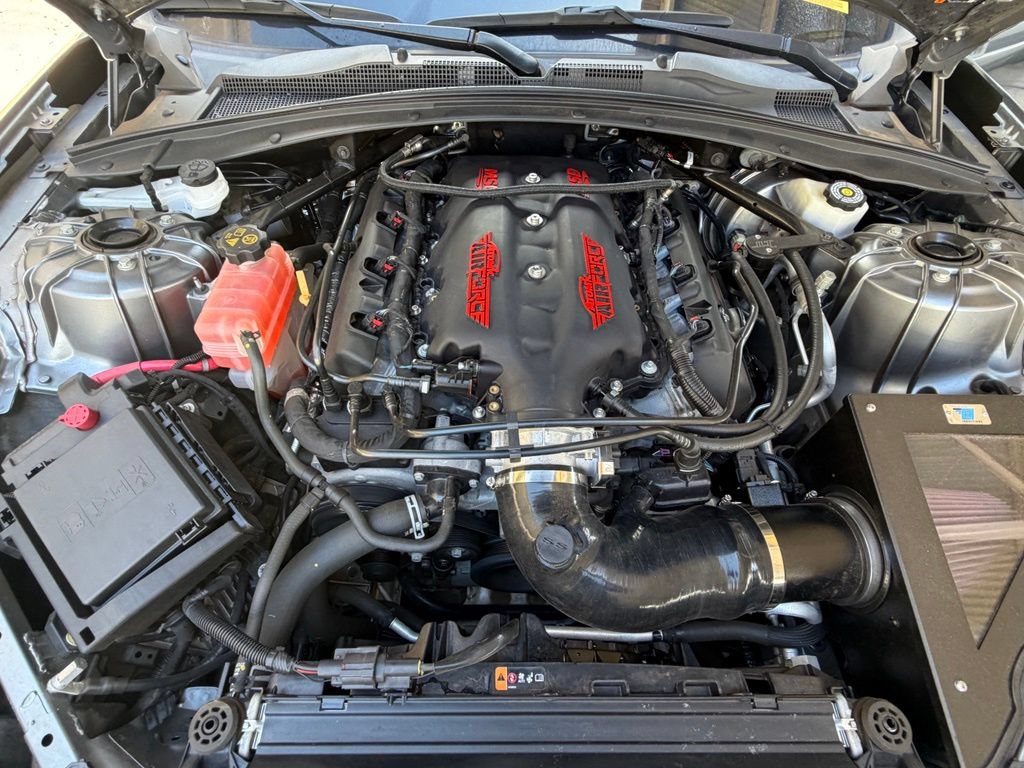 Used 2019 Chevrolet Camaro SS RWD image 17