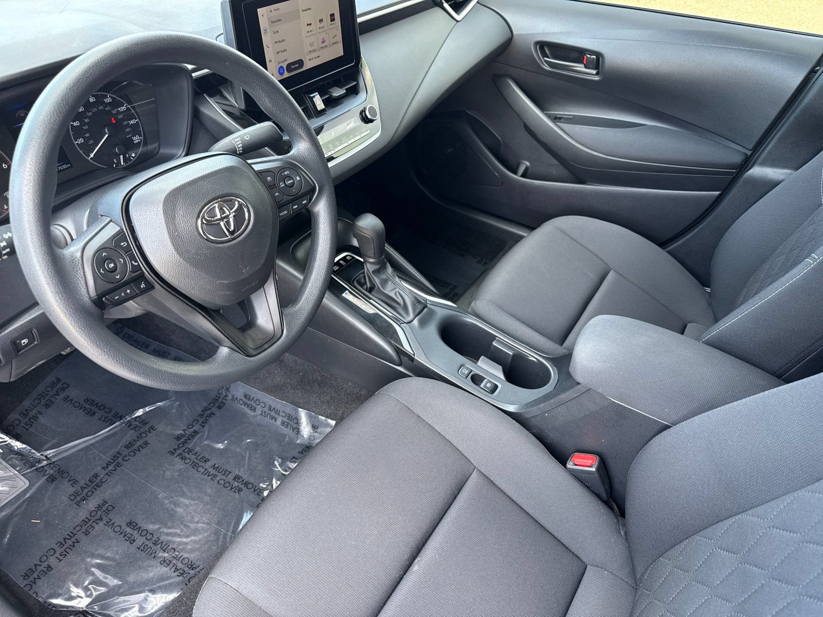 Used 2024 Toyota Corolla LE FWD image 9