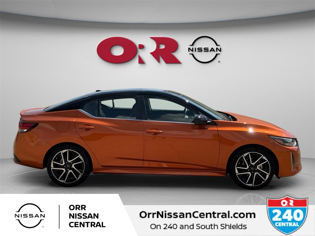 Certified 2025 Nissan Sentra SR w/ SR Premium Package image 4