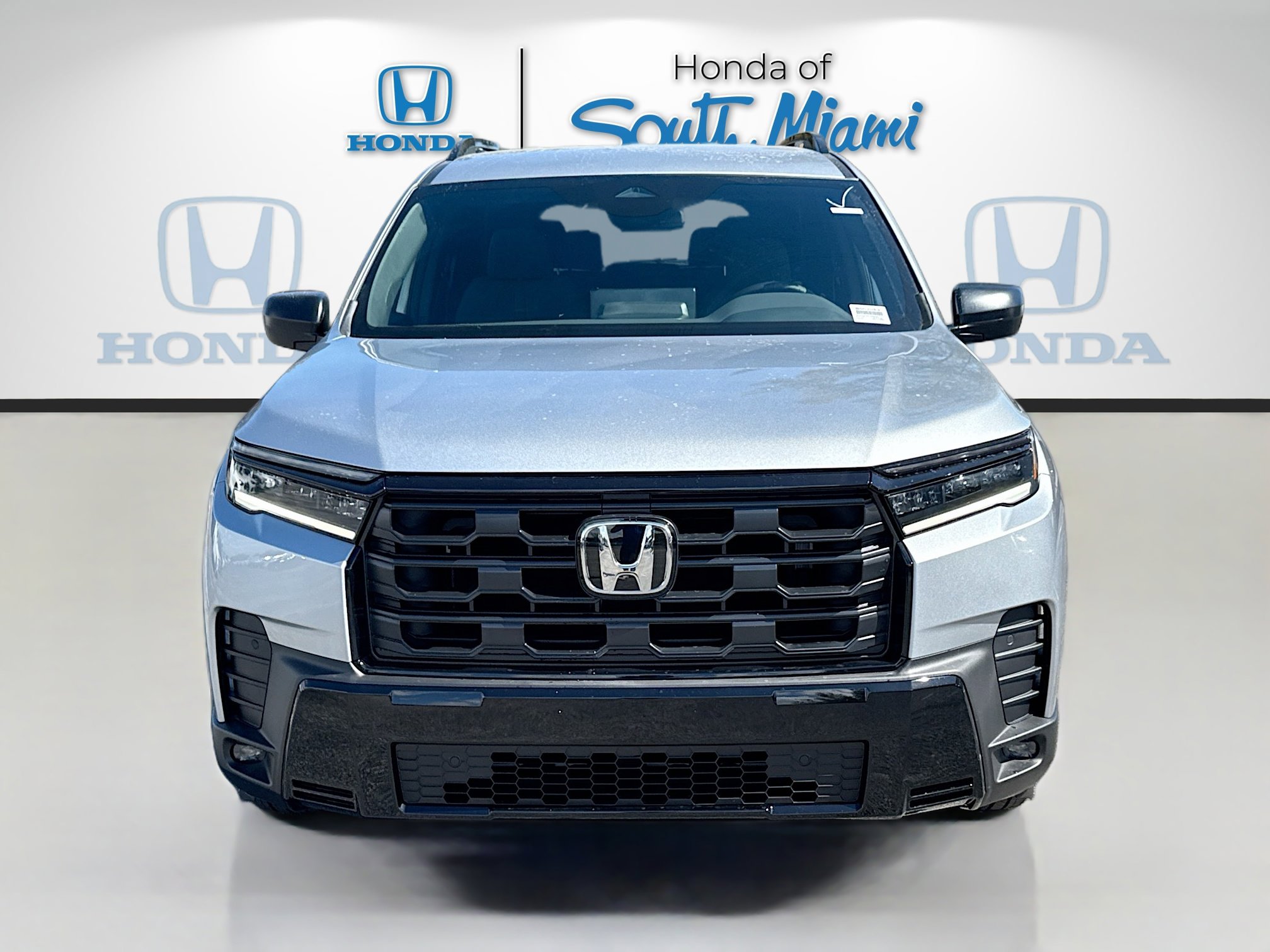 New 2026 Honda Pilot Sport image 2