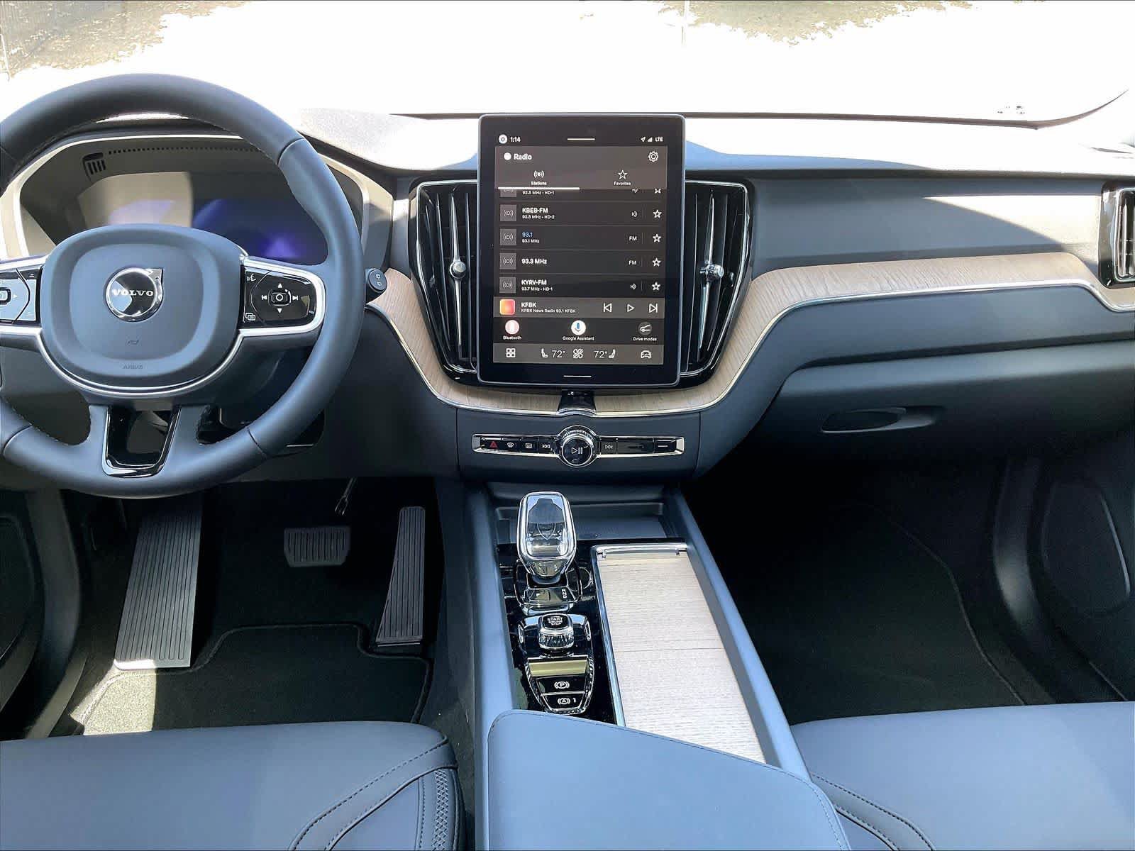 New 2026 Volvo XC60 B5 Core AWD/4WD image 9