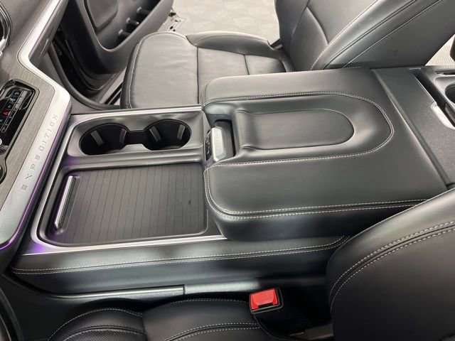 Used 2025 Ford Expedition Platinum image 26