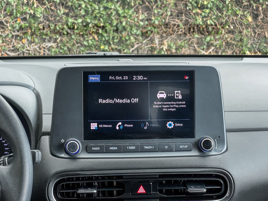 Certified 2023 Hyundai Kona SEL AWD/4WD image 14