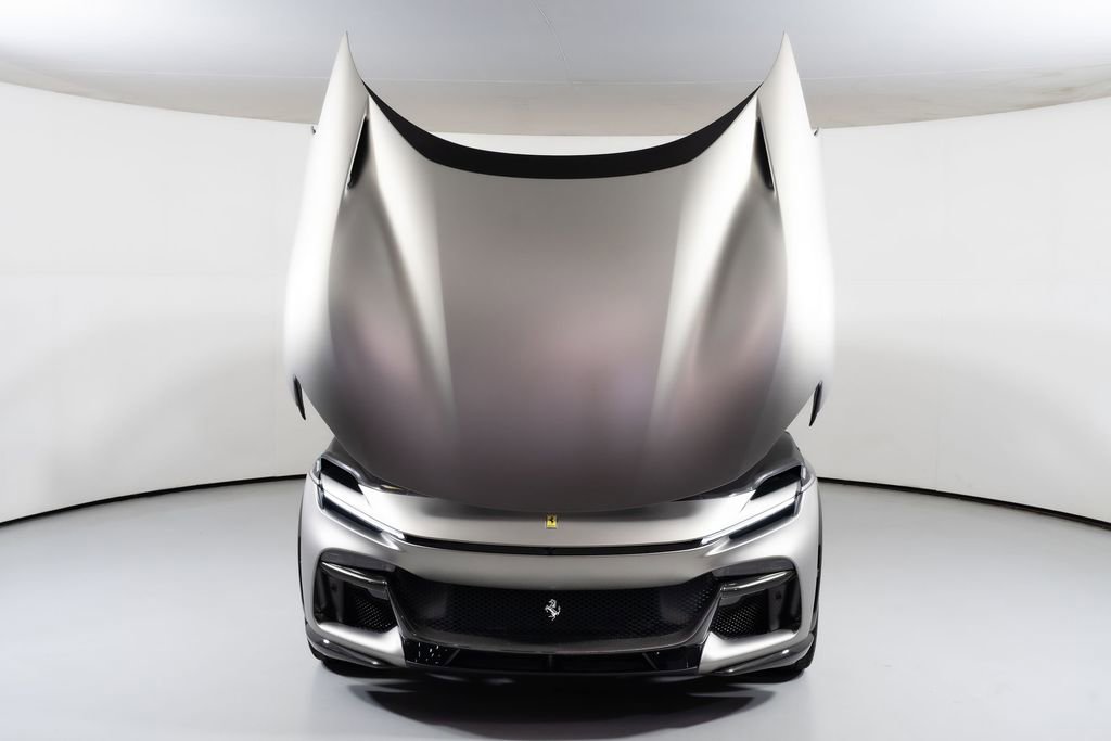 Used 2024 Ferrari Purosangue image 8