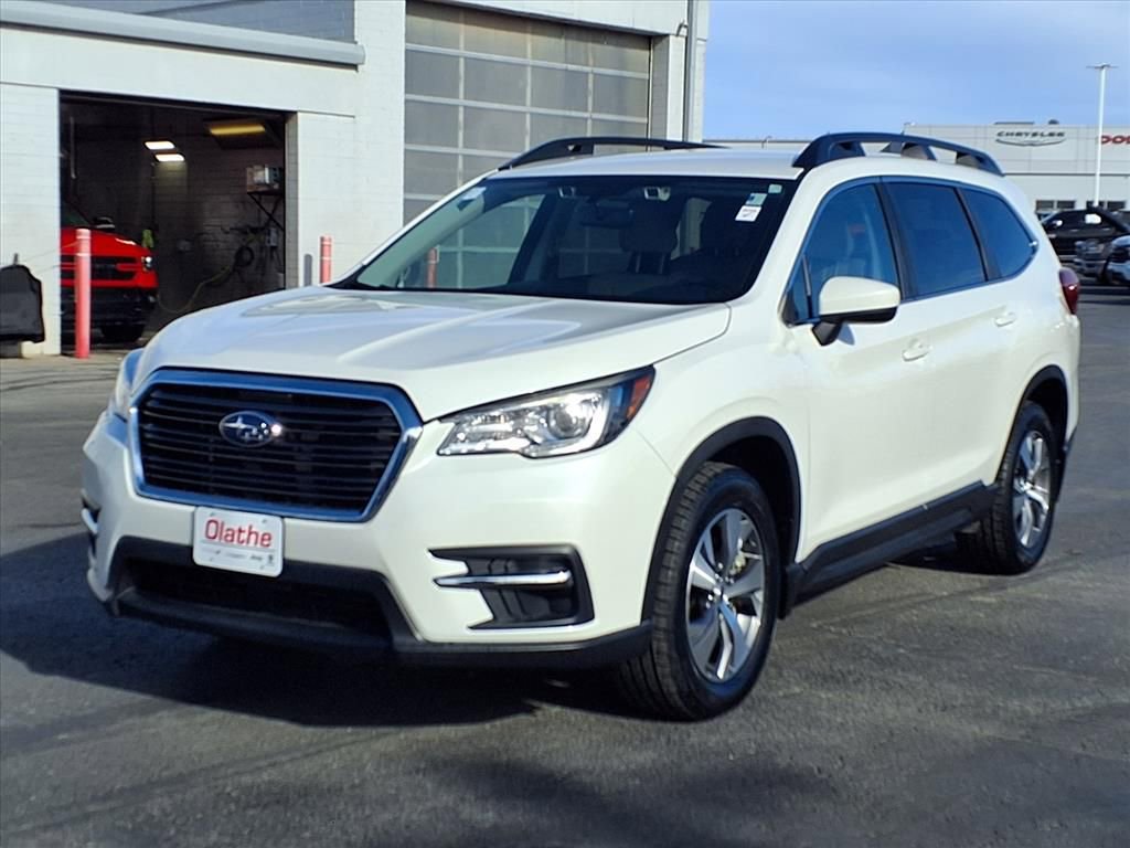 Used 2021 Subaru Ascent Premium w/ Convenience Package image 2